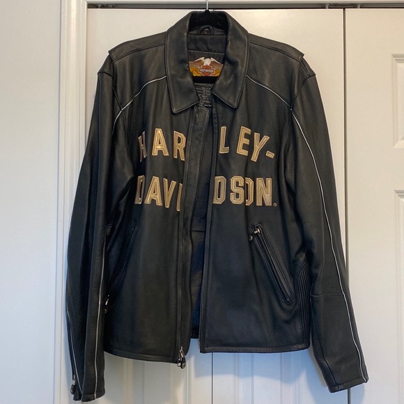 Harley Davidson Leather Jacket - Picture 8 of 8